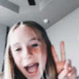 Meet your Posher, Avery